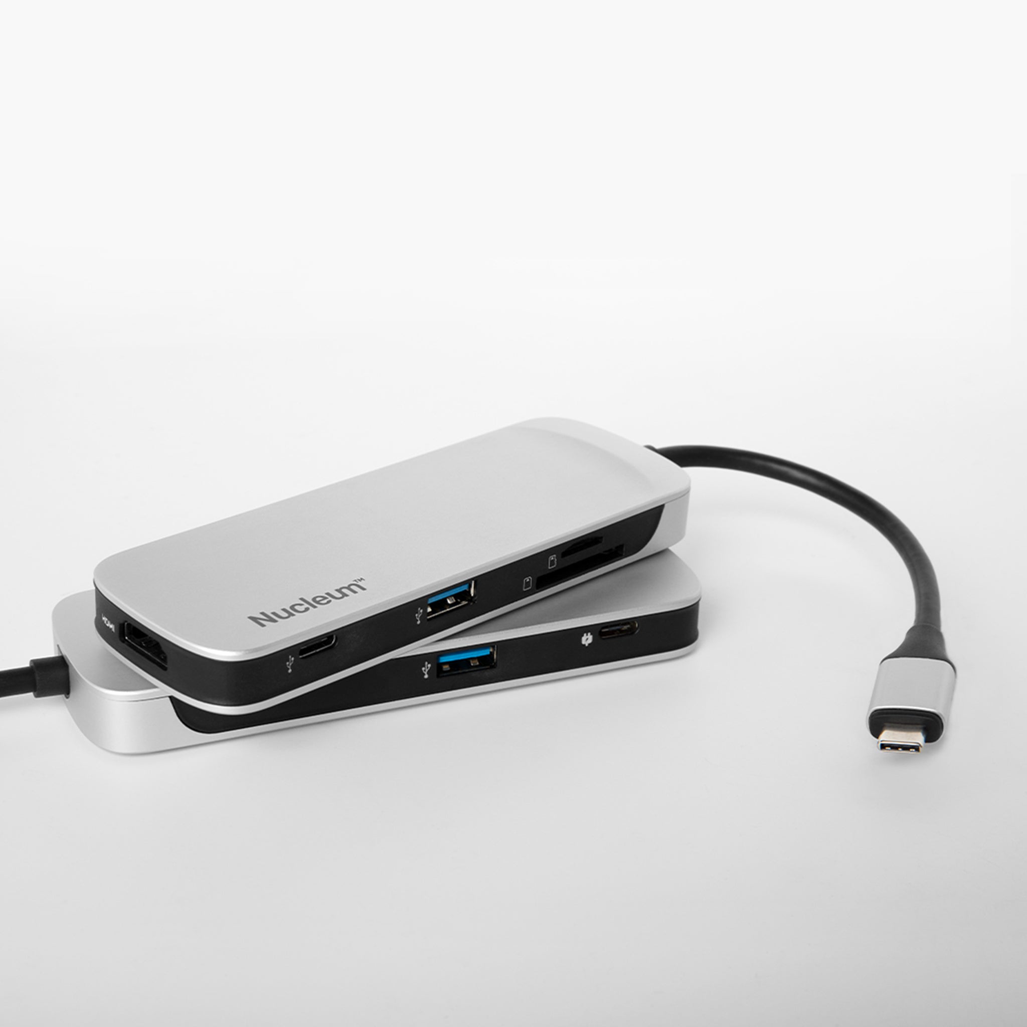 Kingston Nucleum USB HUB Type-C (C-HUBC1-SR-EN) Kingston Nucleum USB HUB Type-C (C-HUBC1-SR-EN)